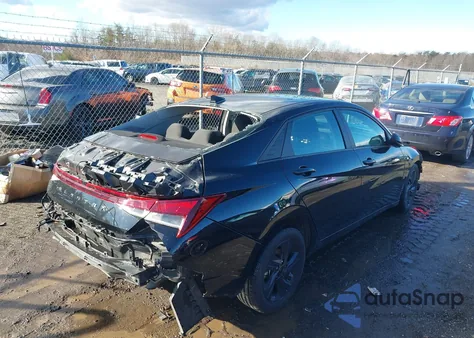 2023 Hyundai Elantra Sel from USA, damaged, VIN 5NPLM4AG9PH089021